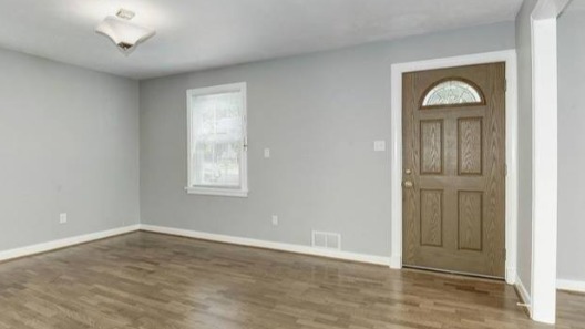 Remodeled Entrance with Sideroom