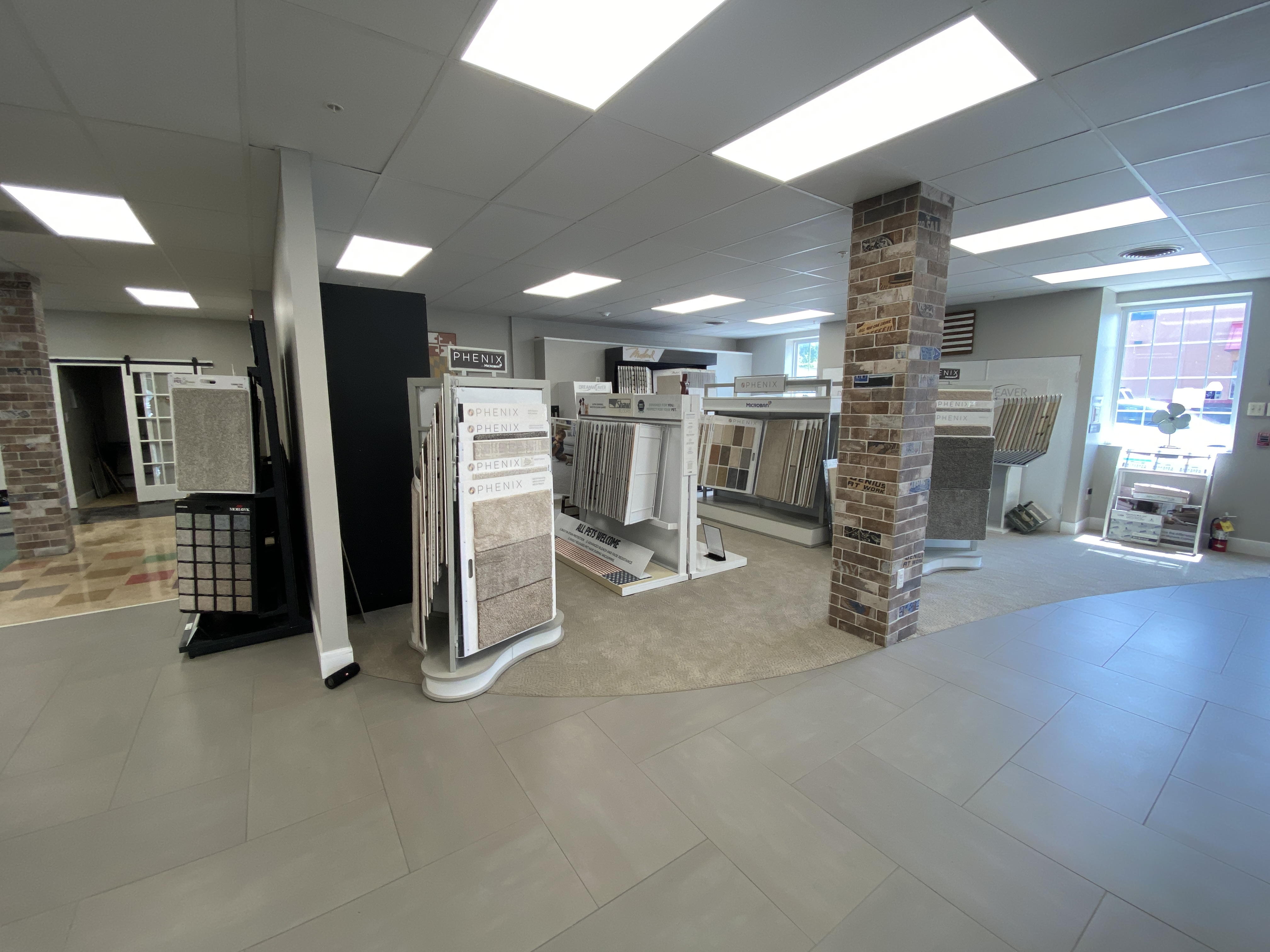 The Beauty and Comforts of Wall to Wall Carpeting