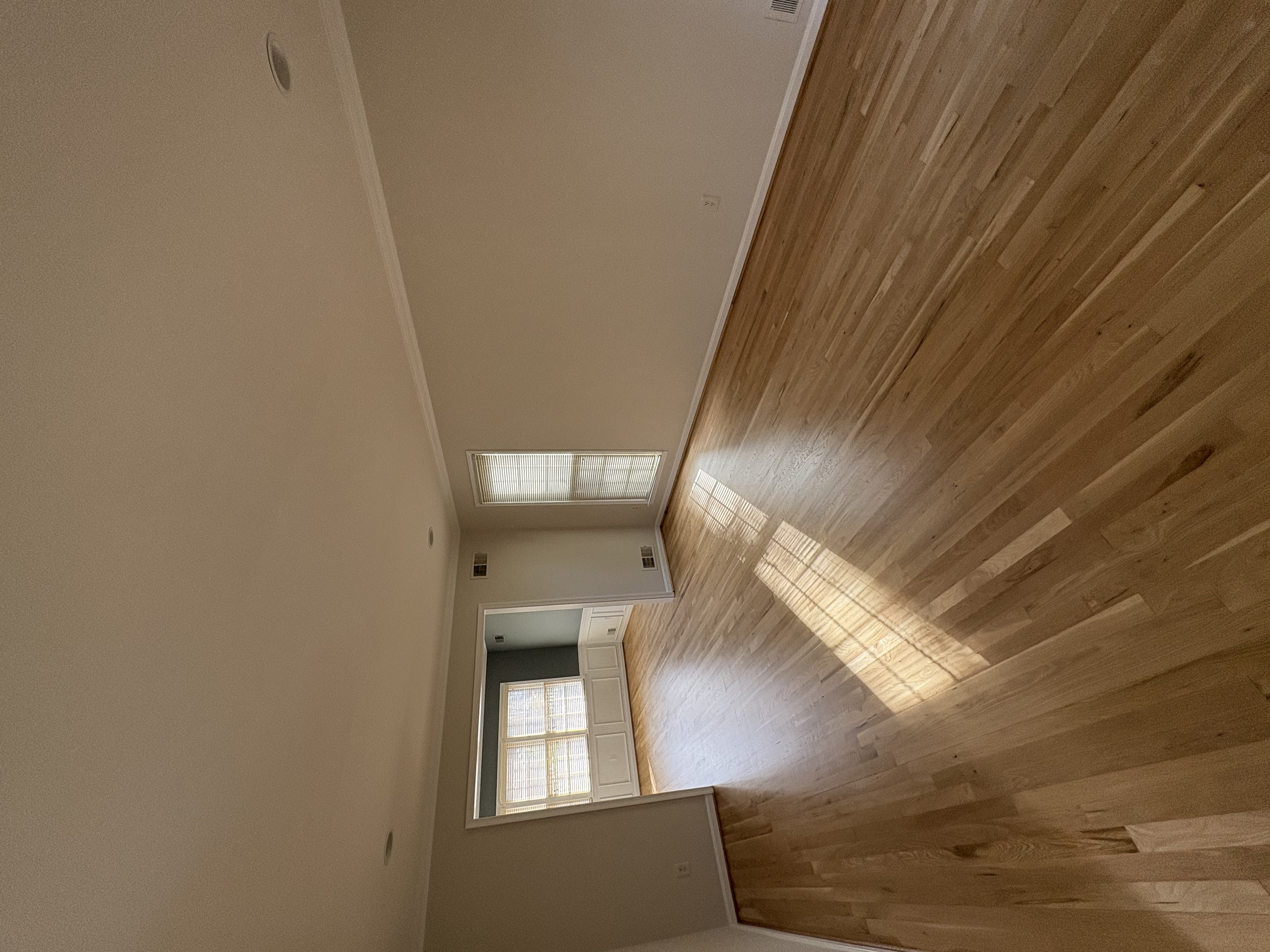 Red Oak Hardwood Flooring ( Old Growth vs. New Growth )